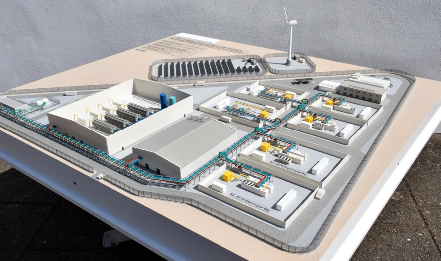 Industrial Plant Model - 1:250 Scale