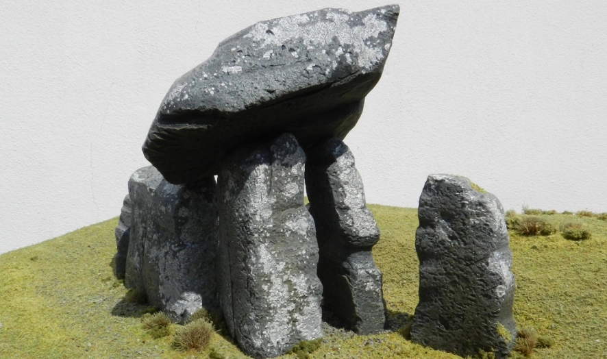 Tomb Models for Heritage Centre